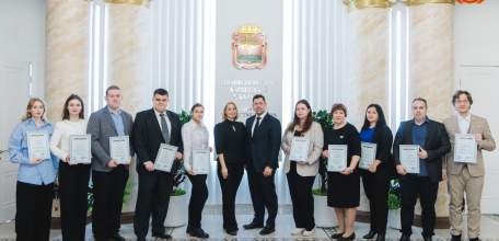 По 250 000 рублей получили два педагога из Липецкой области