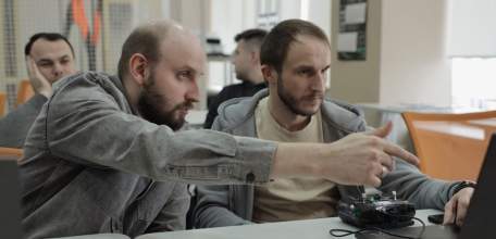 Педагогов колледжей учат управлять дронами в Липецкой области