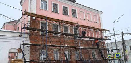 В этом году школа №15 отметит свое 125-летие! Главным подарком к юбилею станет капитальный ремонт здания