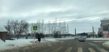 В результате ночной вражеской атаки обломки БПЛА повредили балкон многоквартирного дома!