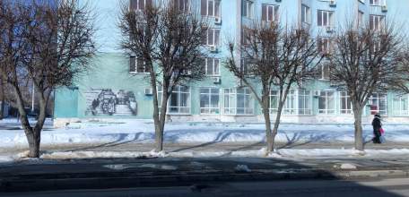 В центре Ельца провалился люк по весне на улице Коммунаров!