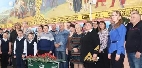 В школах Елецкого муниципального округа в рамках инициативы партии &laquo;Единая Россия&raquo; продолжается патриотическая работа по увековечиванию памяти погибших героев