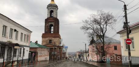 Улица Карла Маркса в Ельце. Примерно по таким дорогам в старину передвигались на лошадях!