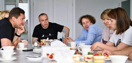 Вячеслав Жабин - Сегодня утро началось особенно приятно и полезно