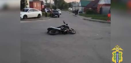 В Ельце сотрудники полиции устанавливают обстоятельства ДТП, в котором пострадал 13-летний водитель мотоцикла!