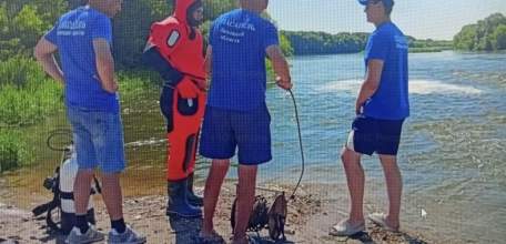 В месте слияния рек Дон и Быстрая Сосна утонул мужчина