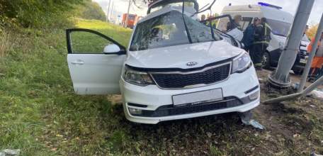 В Елецком округе автомобилистка допустила съезд транспортного средства с дороги!